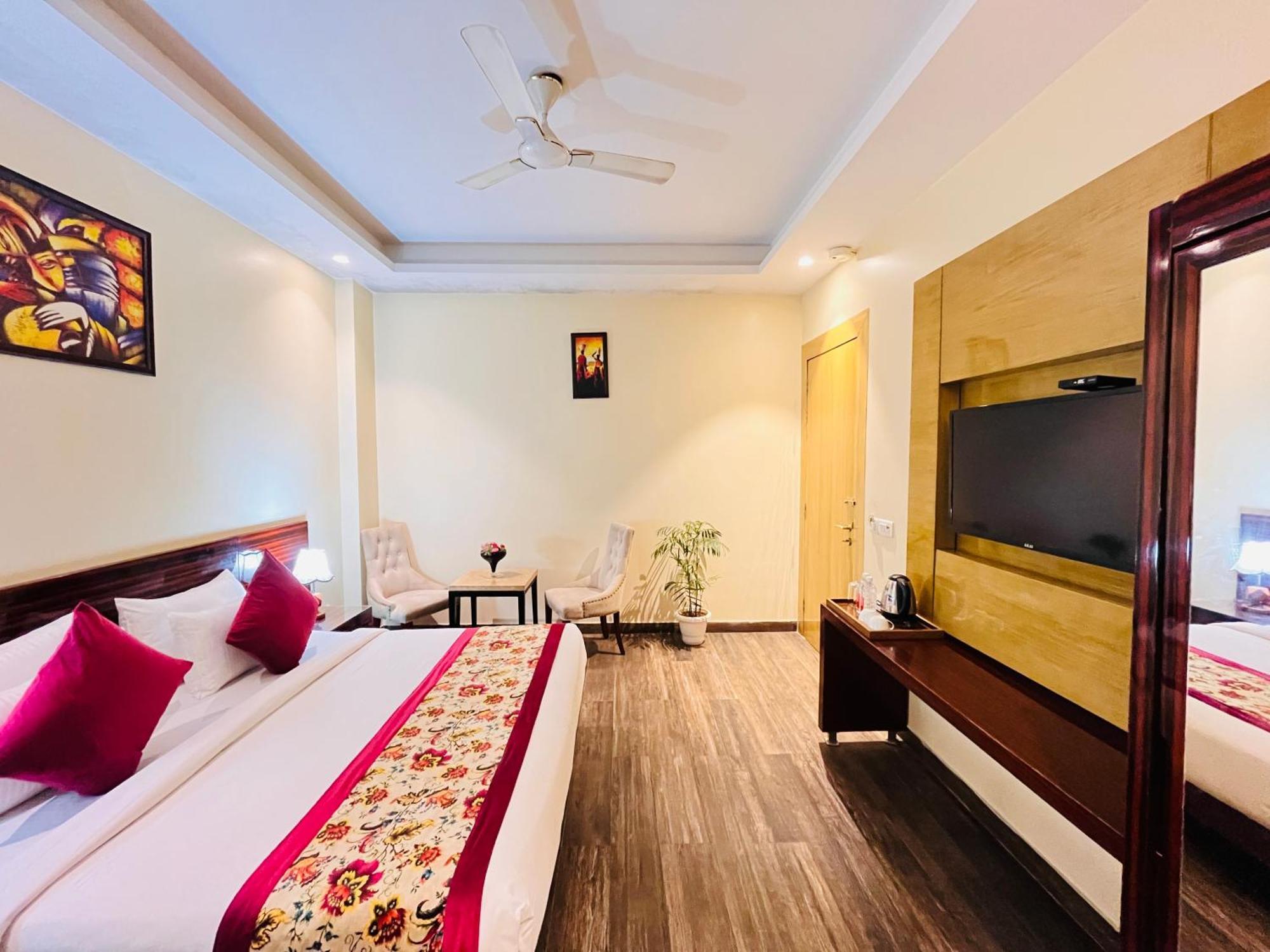 Hotel Banz Near Indira Gandhi Airport Delhi Nova Deli Exterior foto