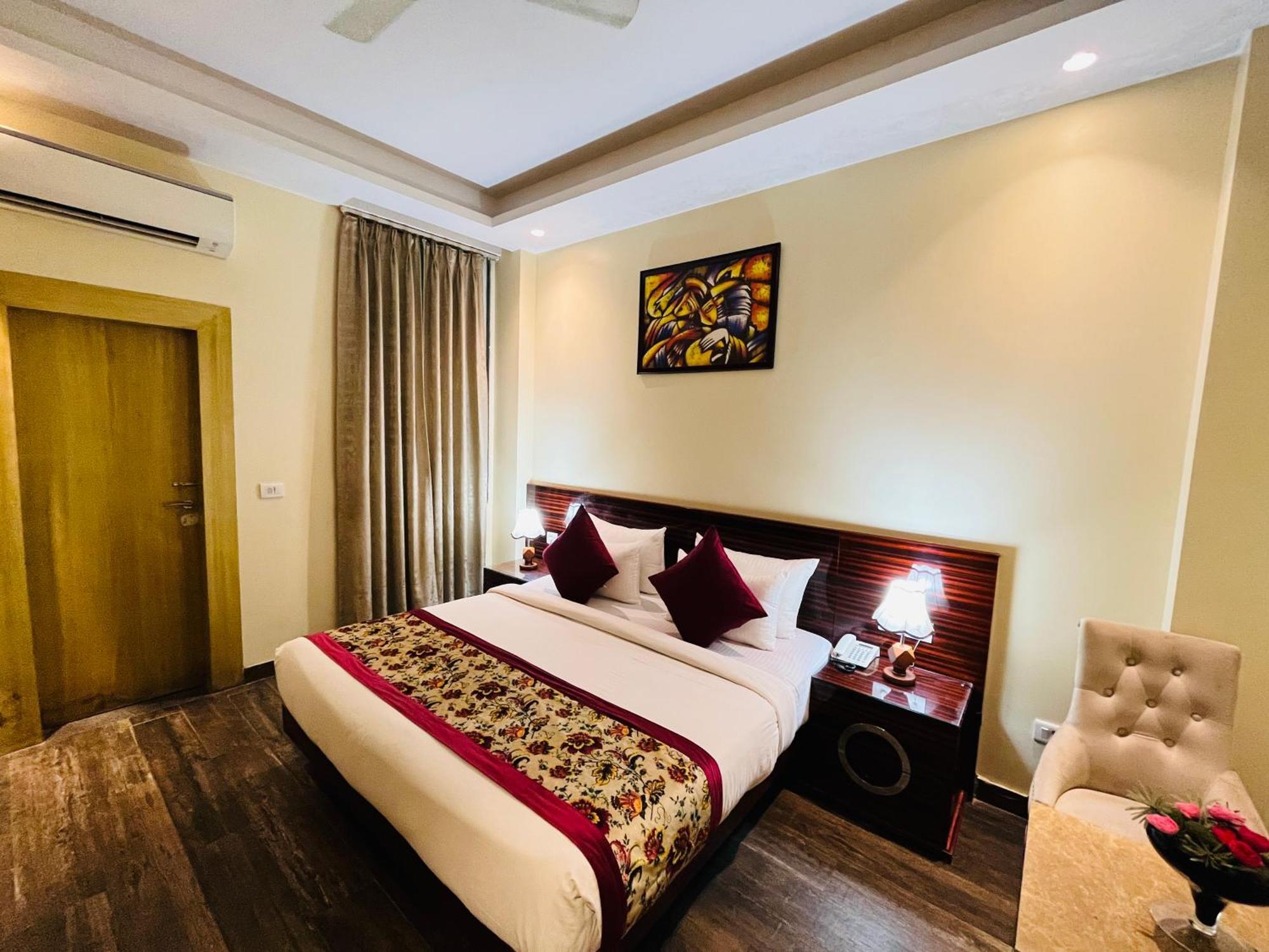 Hotel Banz Near Indira Gandhi Airport Delhi Nova Deli Exterior foto