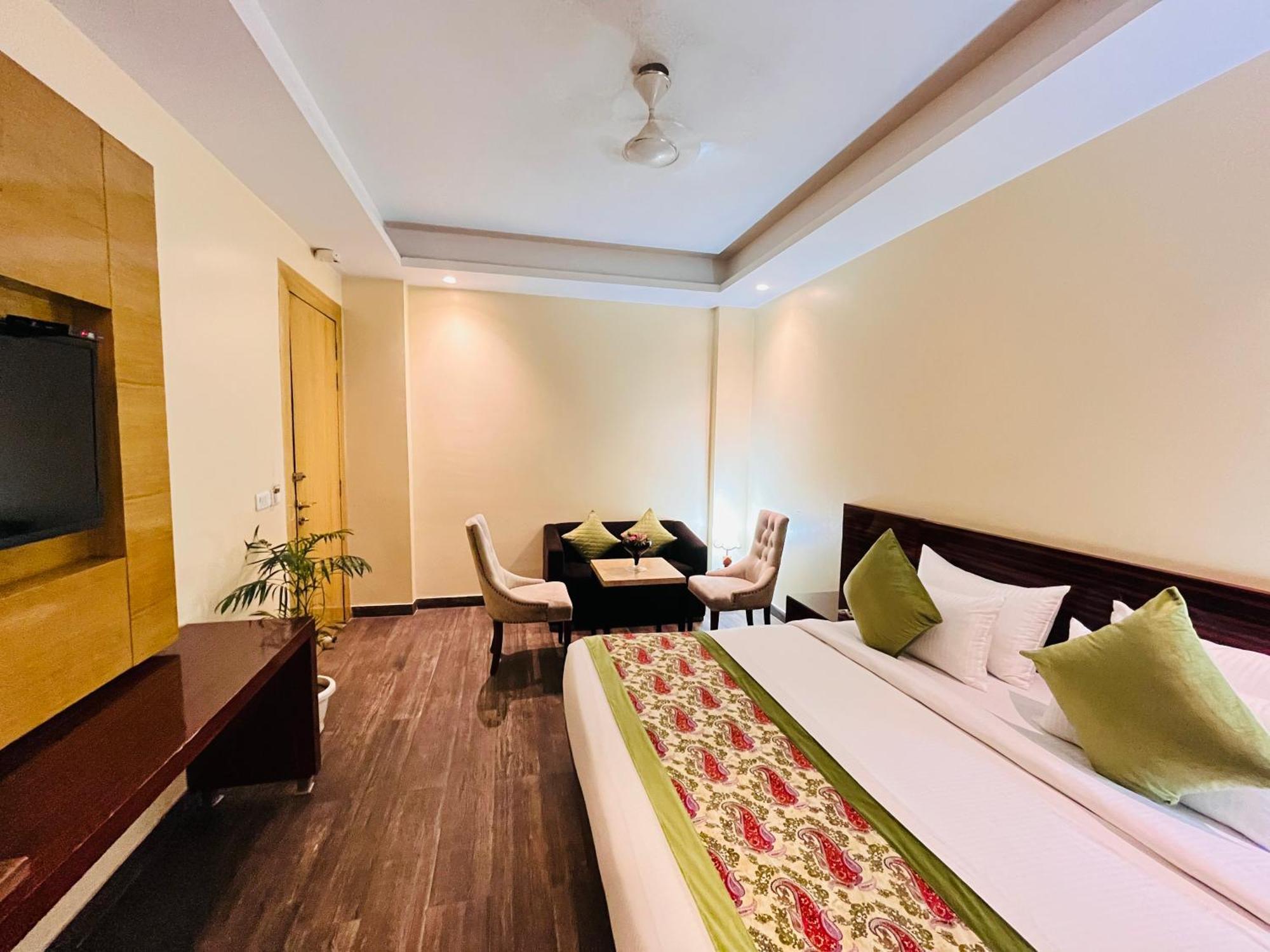 Hotel Banz Near Indira Gandhi Airport Delhi Nova Deli Exterior foto