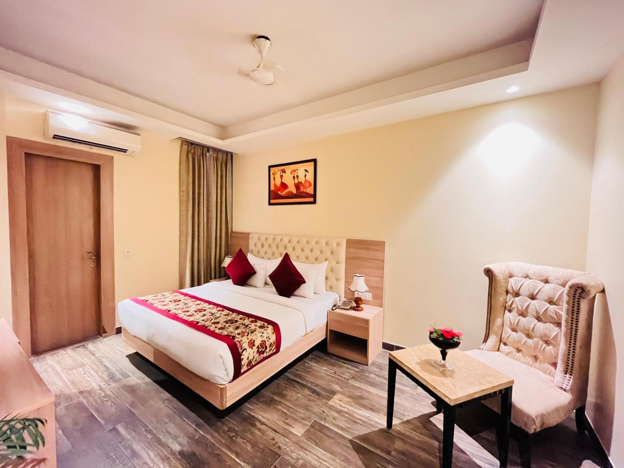 Hotel Banz Near Indira Gandhi Airport Delhi Nova Deli Exterior foto