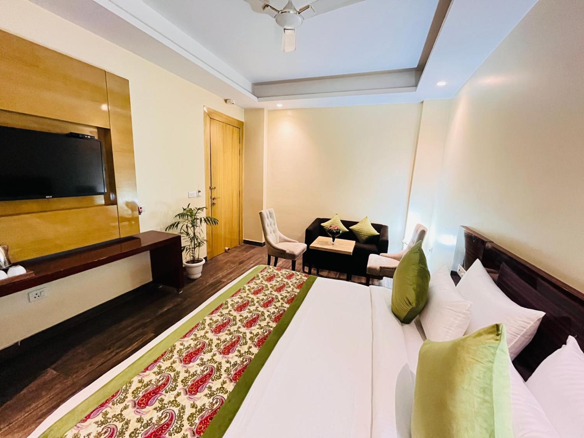 Hotel Banz Near Indira Gandhi Airport Delhi Nova Deli Exterior foto