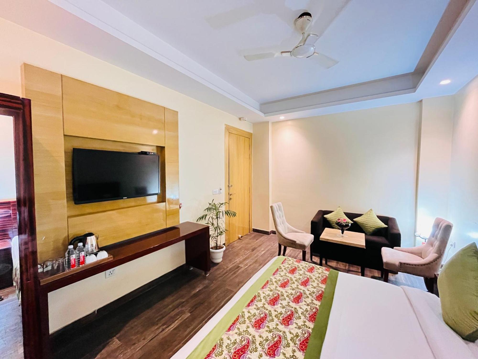 Hotel Banz Near Indira Gandhi Airport Delhi Nova Deli Exterior foto